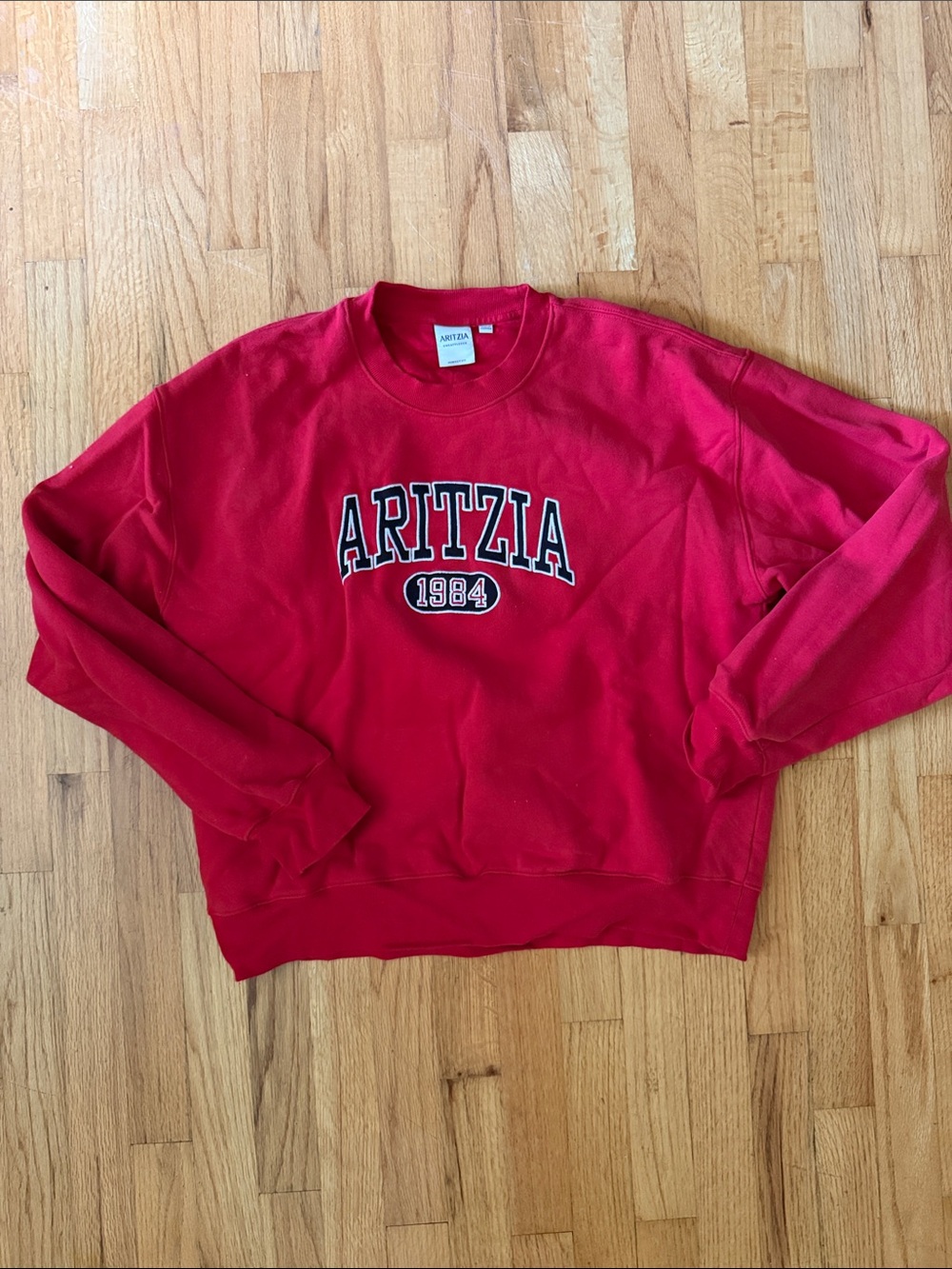 Aritzia Perfect fit crew neck